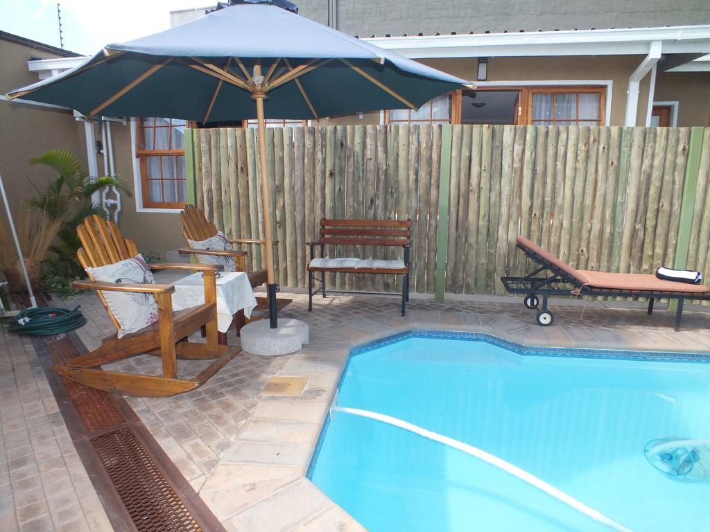 Uzuri Guesthouse Cc Windhoek Eksteriør bilde