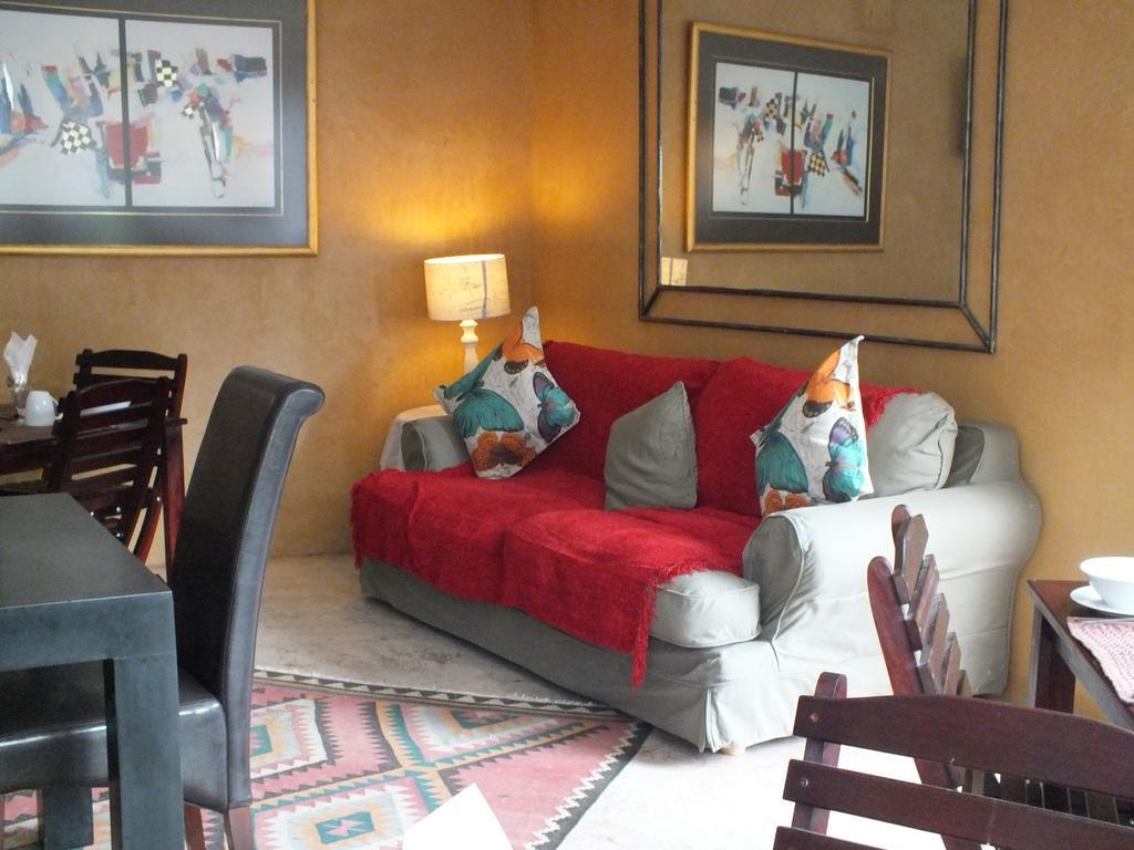 Uzuri Guesthouse Cc Windhoek Eksteriør bilde