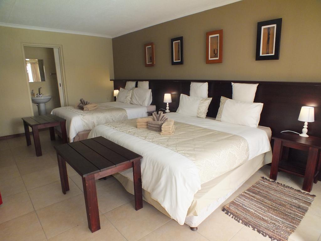 Uzuri Guesthouse Cc Windhoek Rom bilde