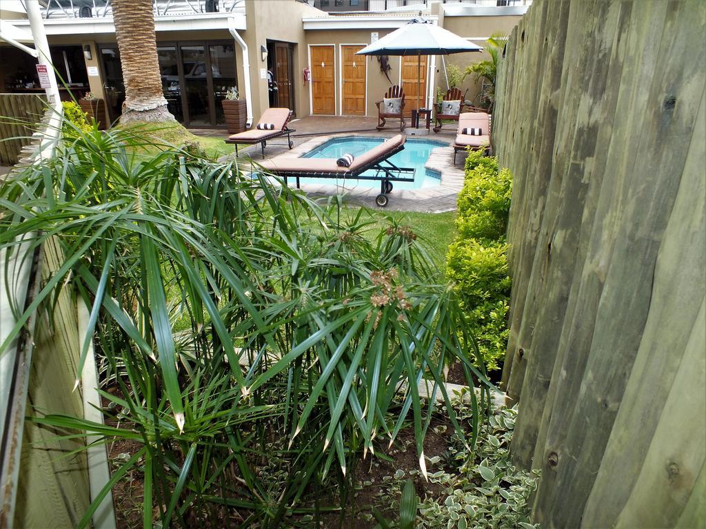 Uzuri Guesthouse Cc Windhoek Eksteriør bilde