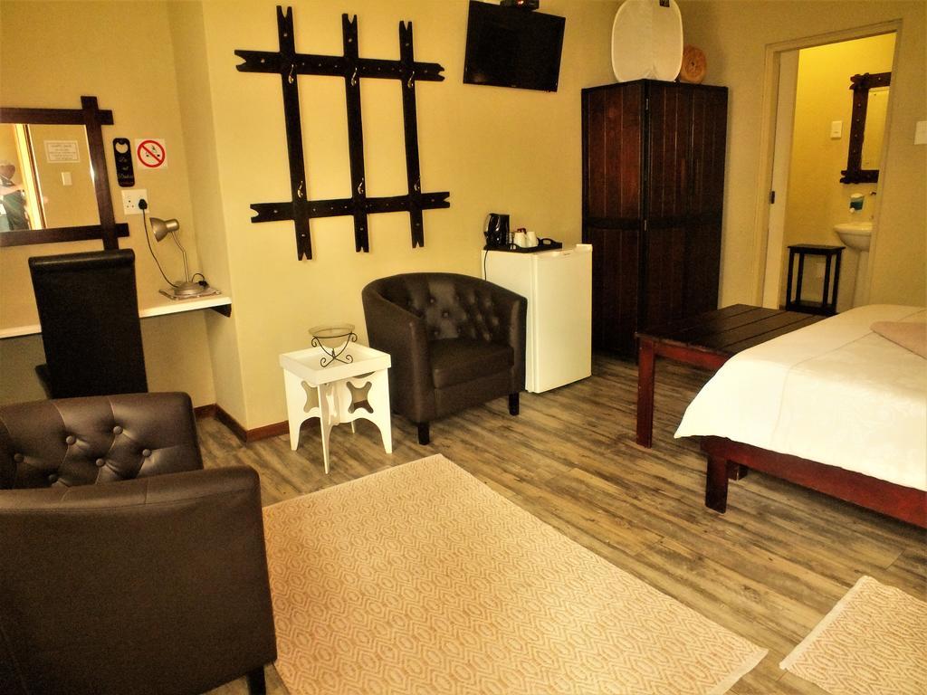 Uzuri Guesthouse Cc Windhoek Eksteriør bilde