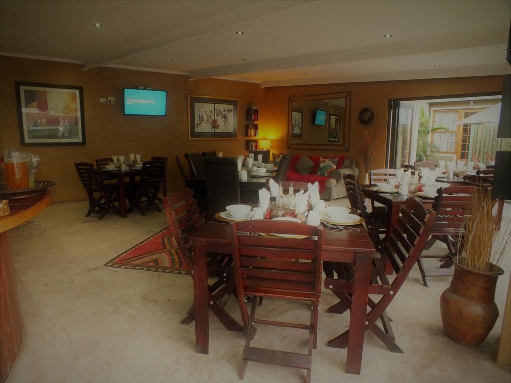 Uzuri Guesthouse Cc Windhoek Eksteriør bilde