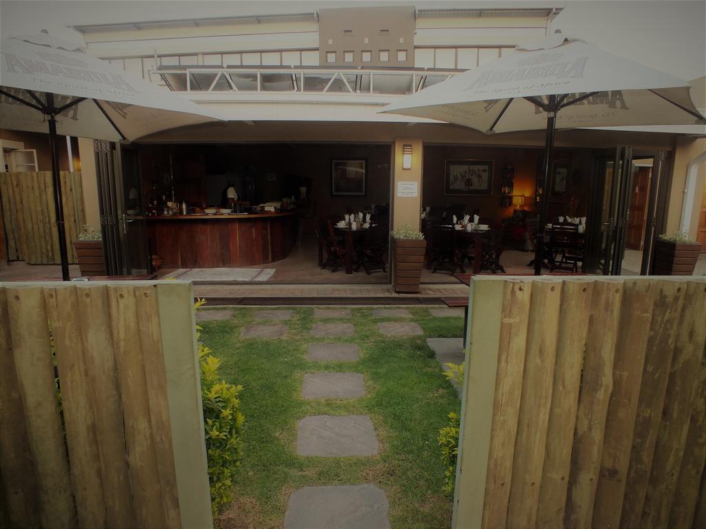 Uzuri Guesthouse Cc Windhoek Eksteriør bilde
