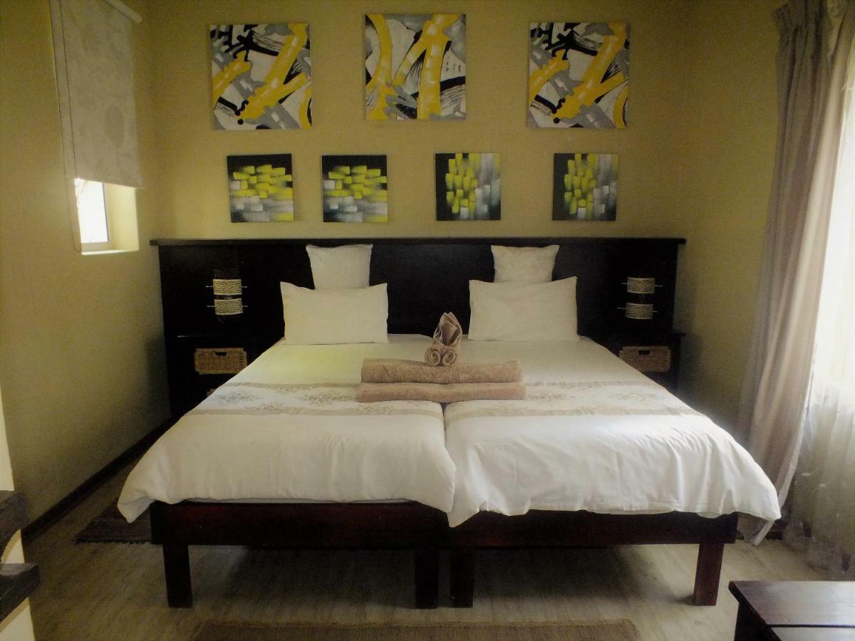 Uzuri Guesthouse Cc Windhoek Eksteriør bilde